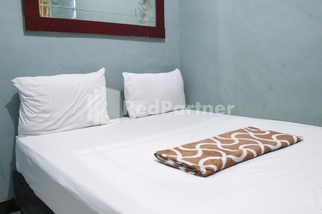 Snow White Residence Near Grogol Mitra Reddoorz Jakarta Bagian luar foto