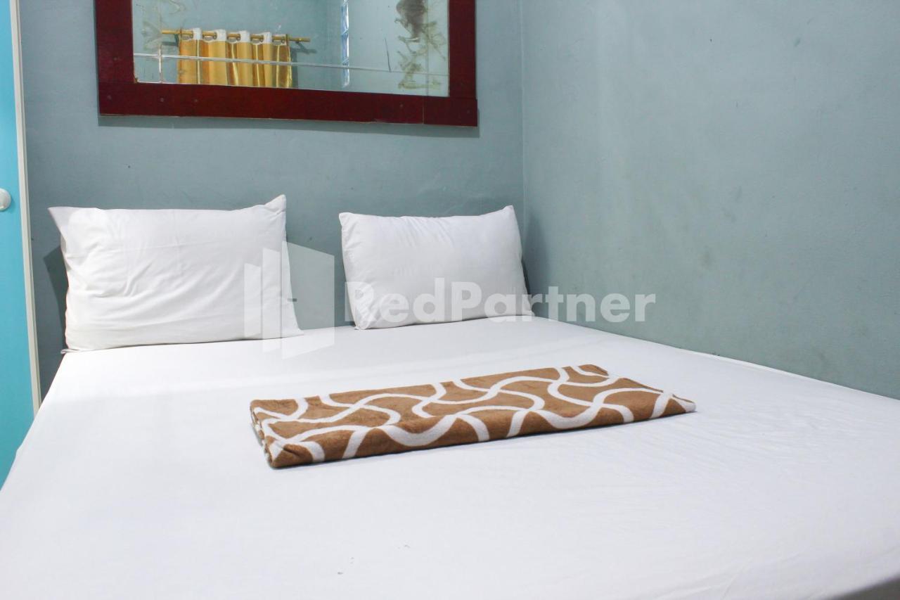 Snow White Residence Near Grogol Mitra Reddoorz Jakarta Bagian luar foto